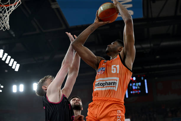 交媒体上的 交媒体上的